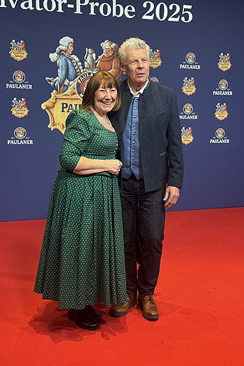 Salvatorprobe 2025:  Oberbürgermeister München Dieter Reiter mit Frau Petra (©Foto: Martin Schmitz) 